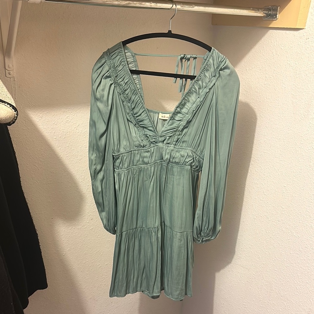 Women’s dress